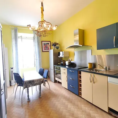 2-bedroom With Balcony And Sea View *