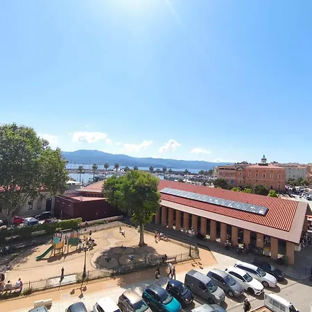2-bedroom With Balcony And Sea View Apartment